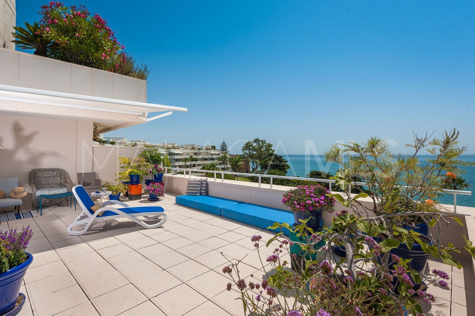 Duplex penthouse for sale in Los Granados Playa