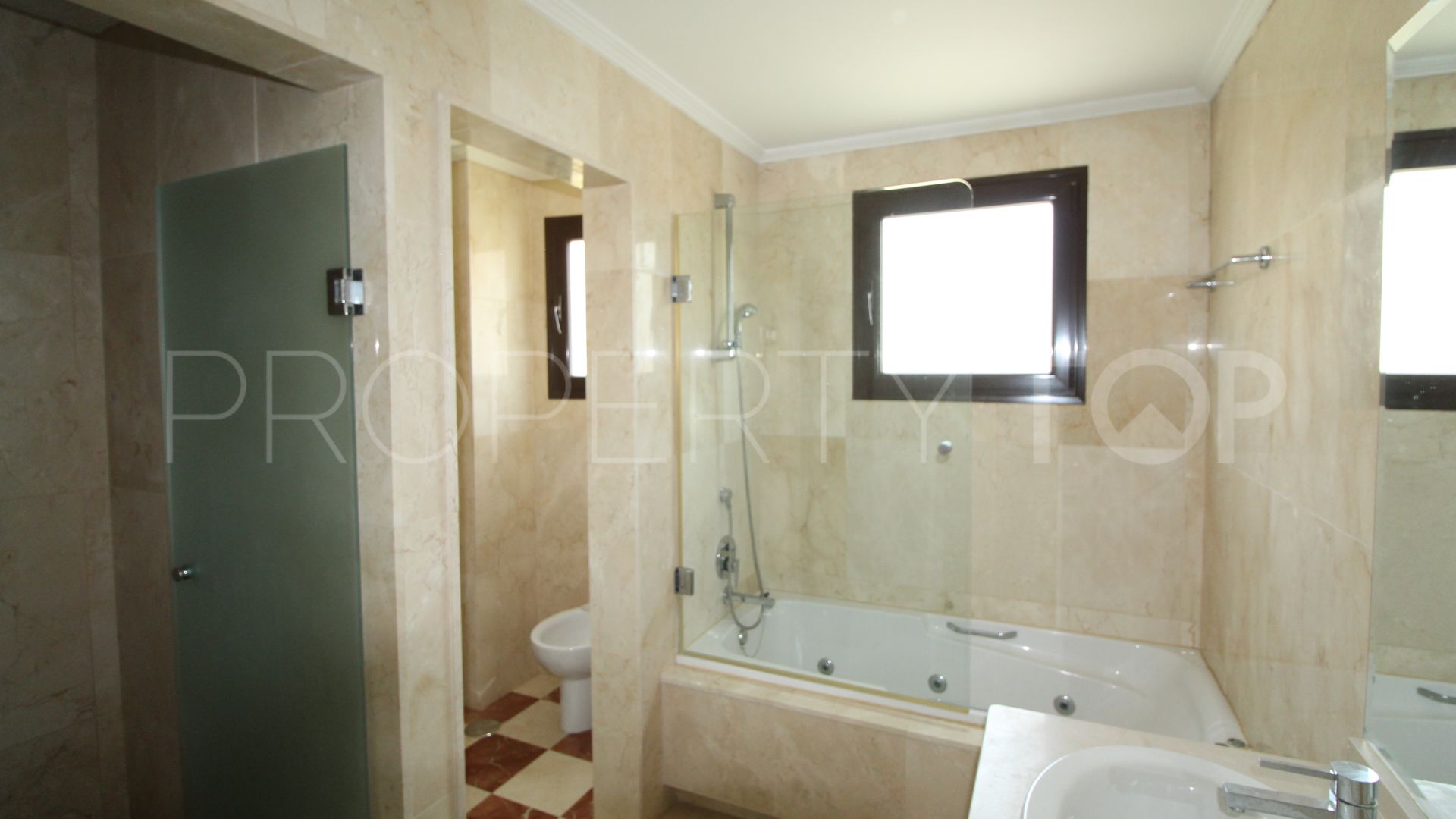 For sale 3 bedrooms apartment in Ribera del Paraiso