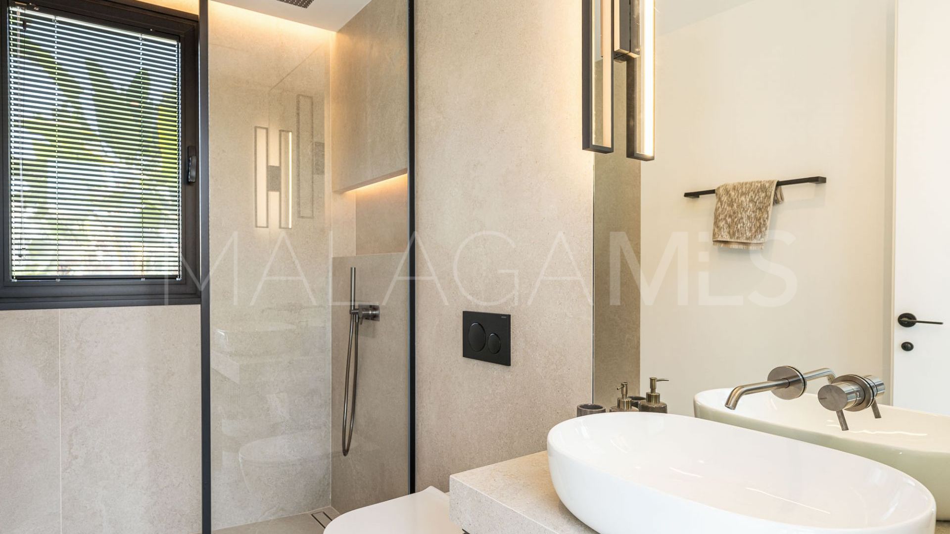 Villa for sale in Supermanzana H