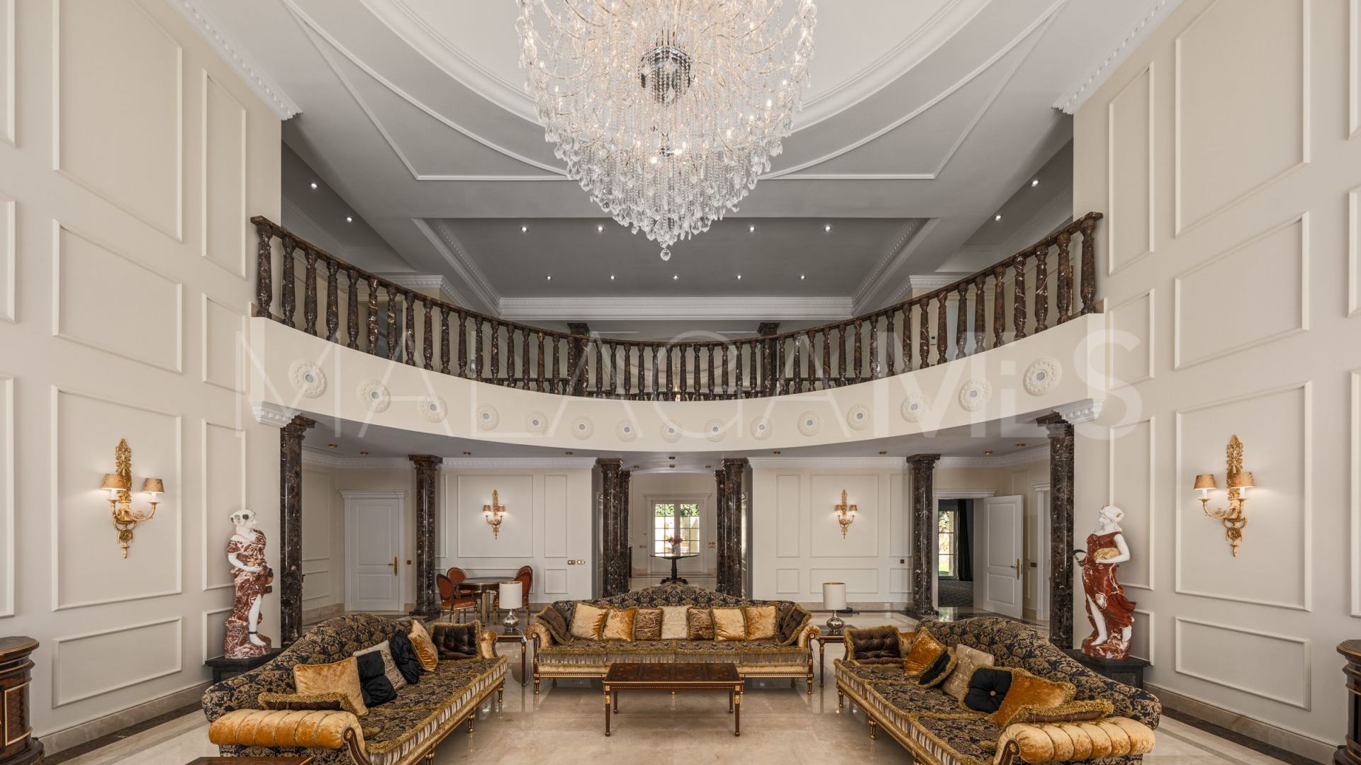 Villa for sale in Sierra Blanca