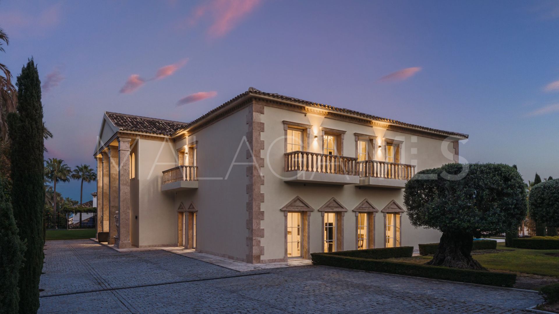 Villa for sale in Sierra Blanca