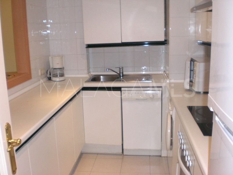 Apartamento with 2 bedrooms a la venta in Marina Banus