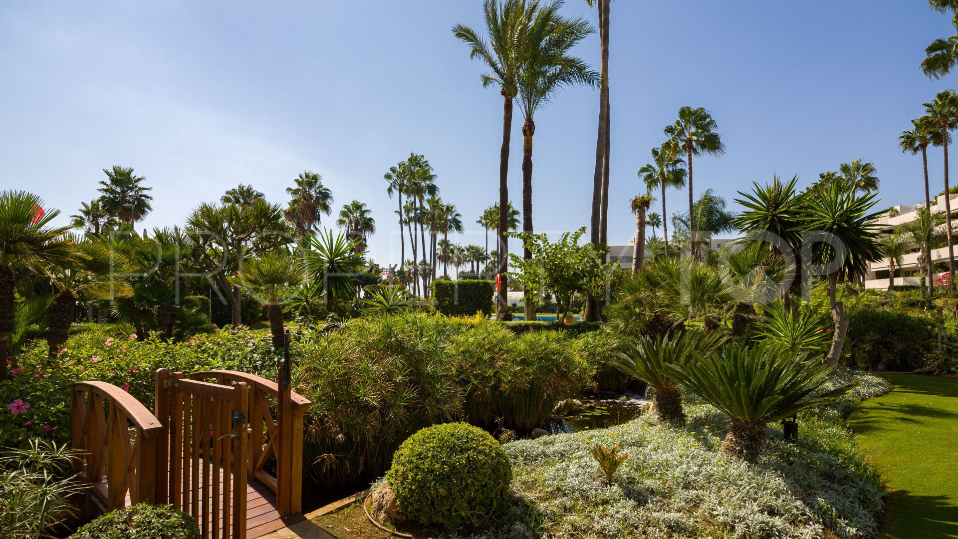 Apartment for sale in Los Granados with 4 bedrooms