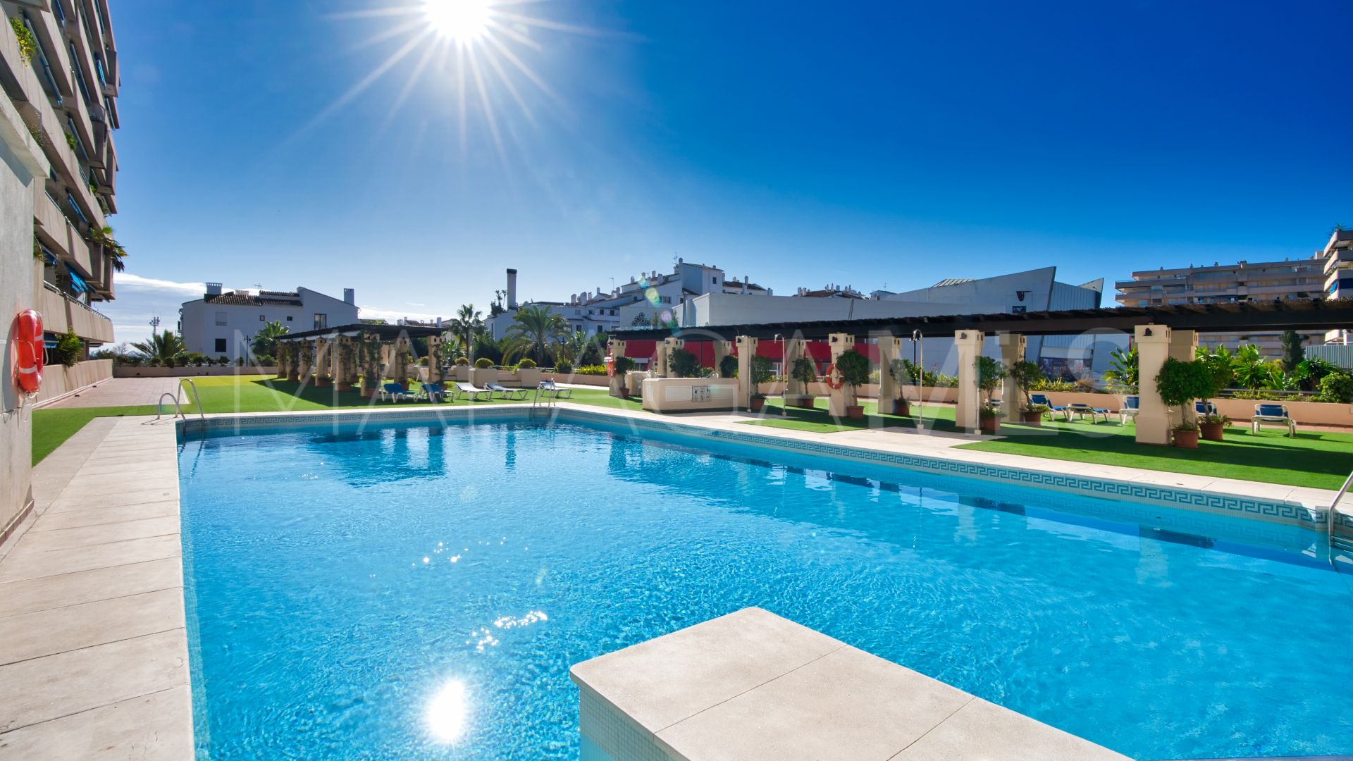 Buy apartamento in Marina Banus