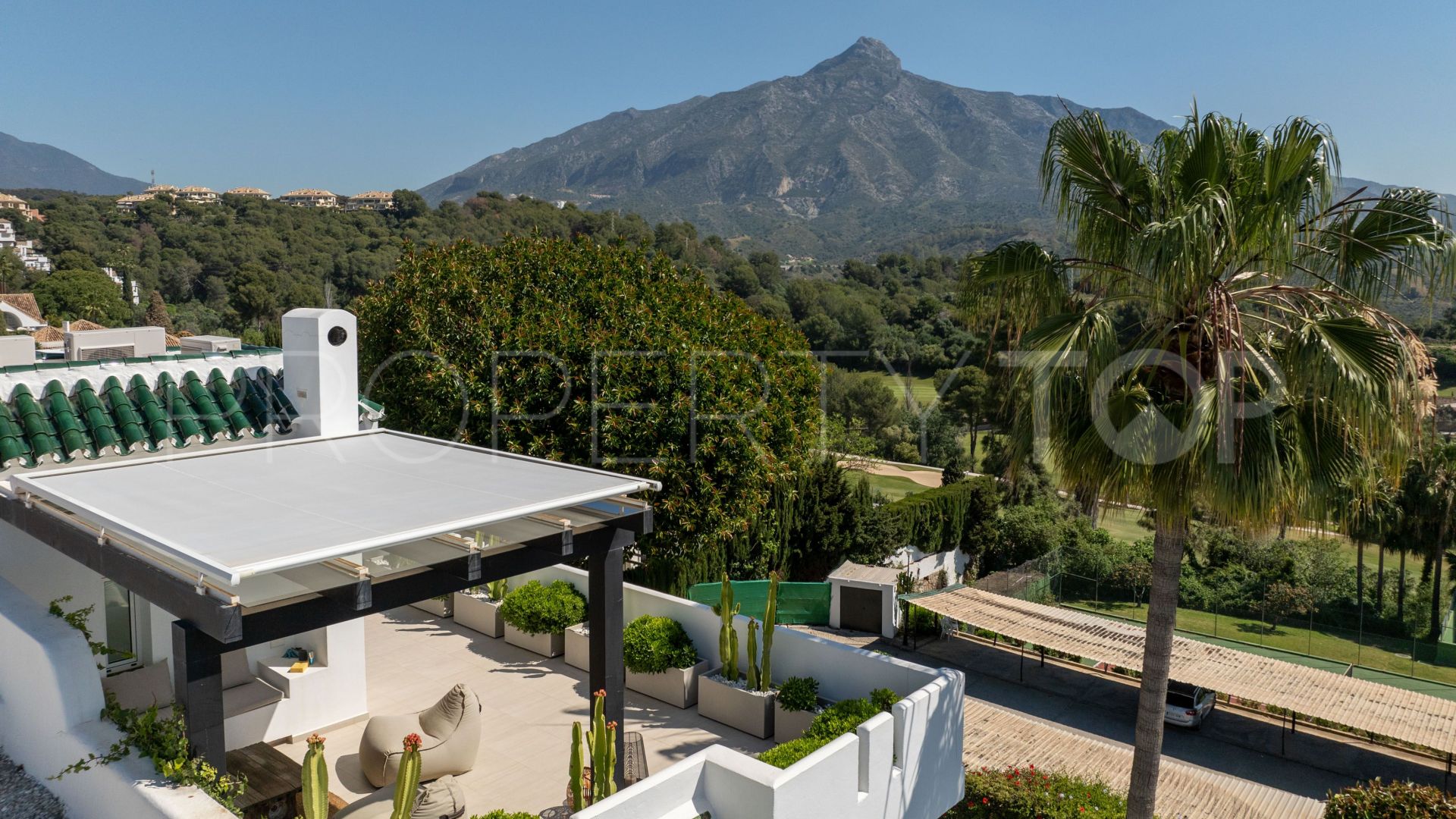 Town house for sale in La Colina with 4 bedrooms