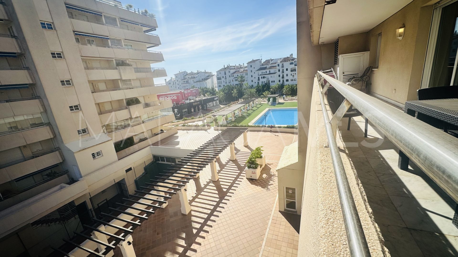 Buy apartment in Marina Banus