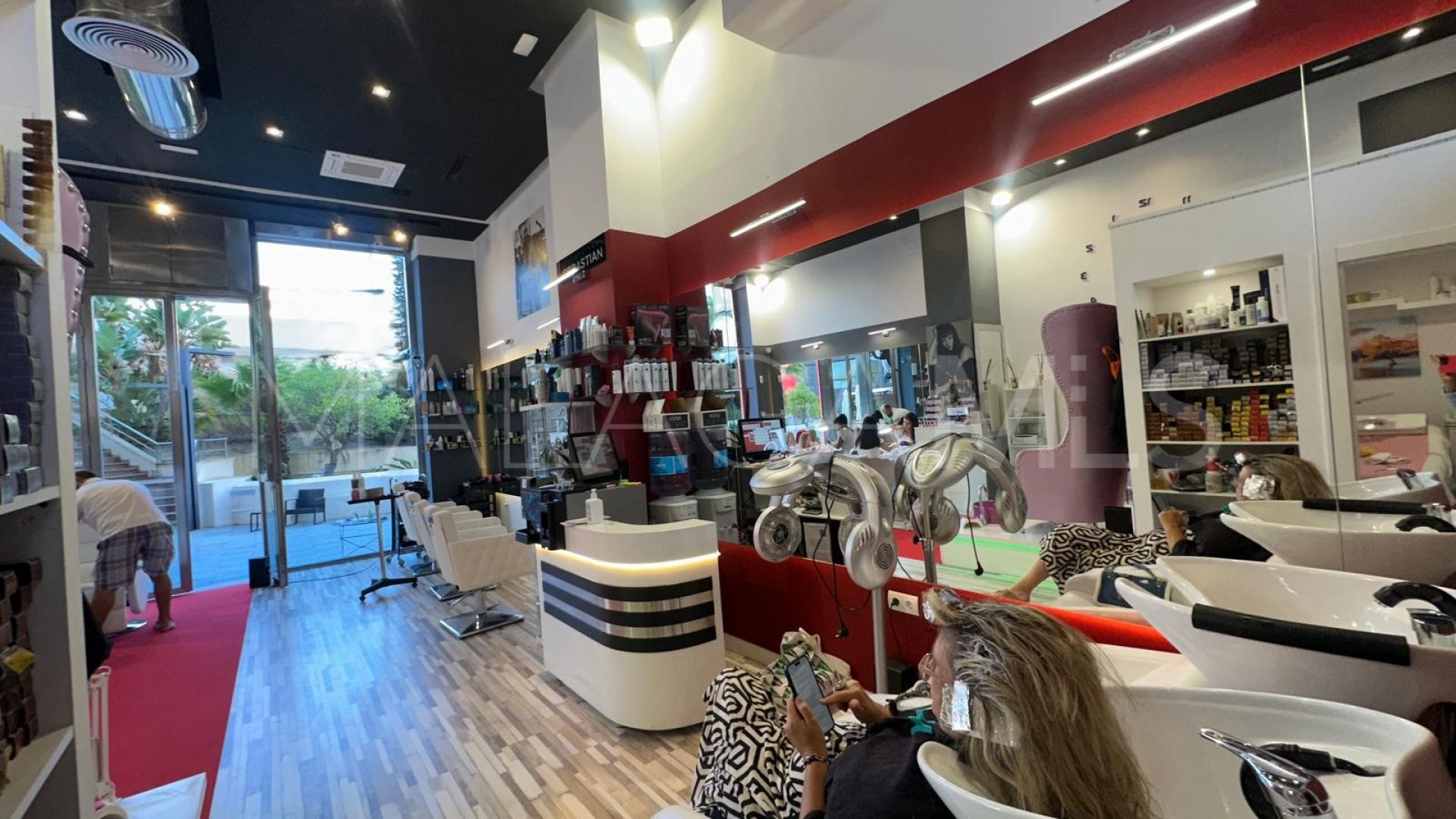 Kommersiella lokaler for sale in Marbella - Puerto Banus