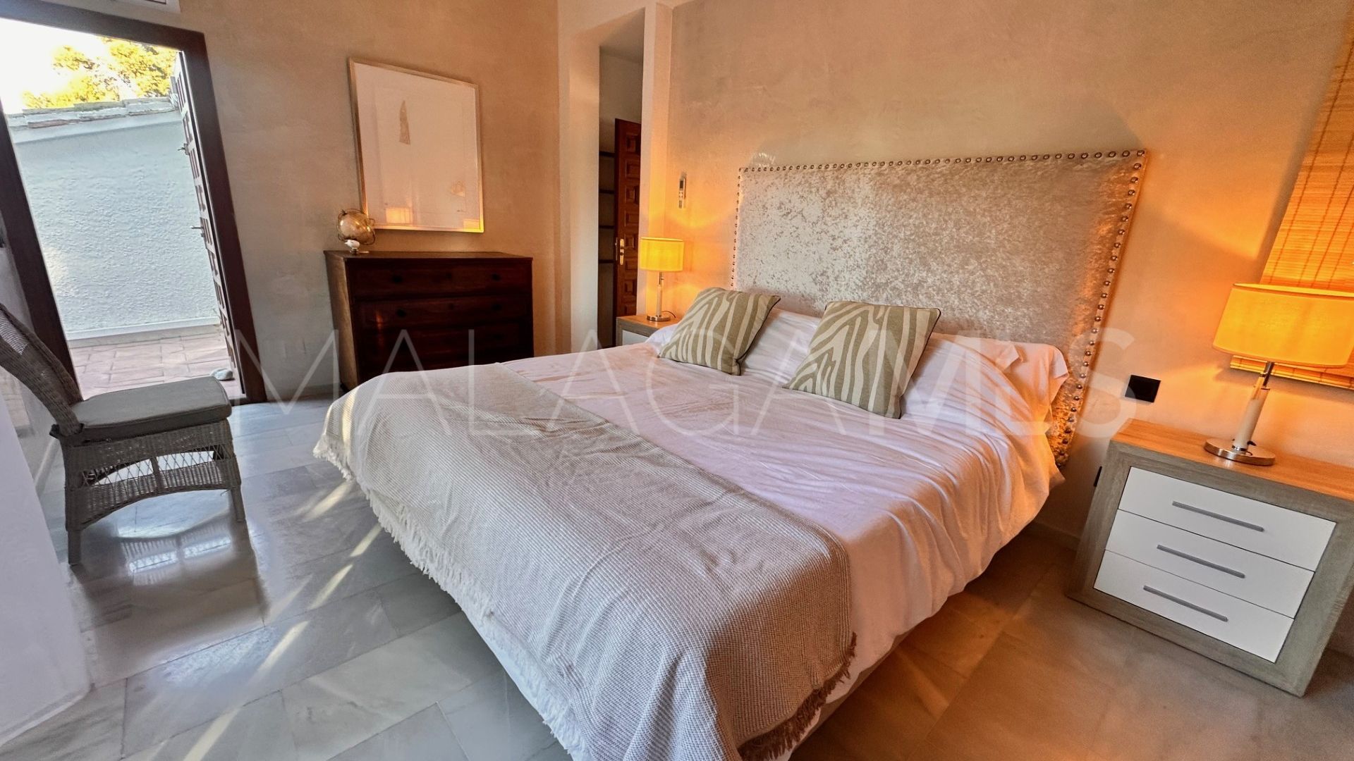 Villa for sale in El Paraiso Playa