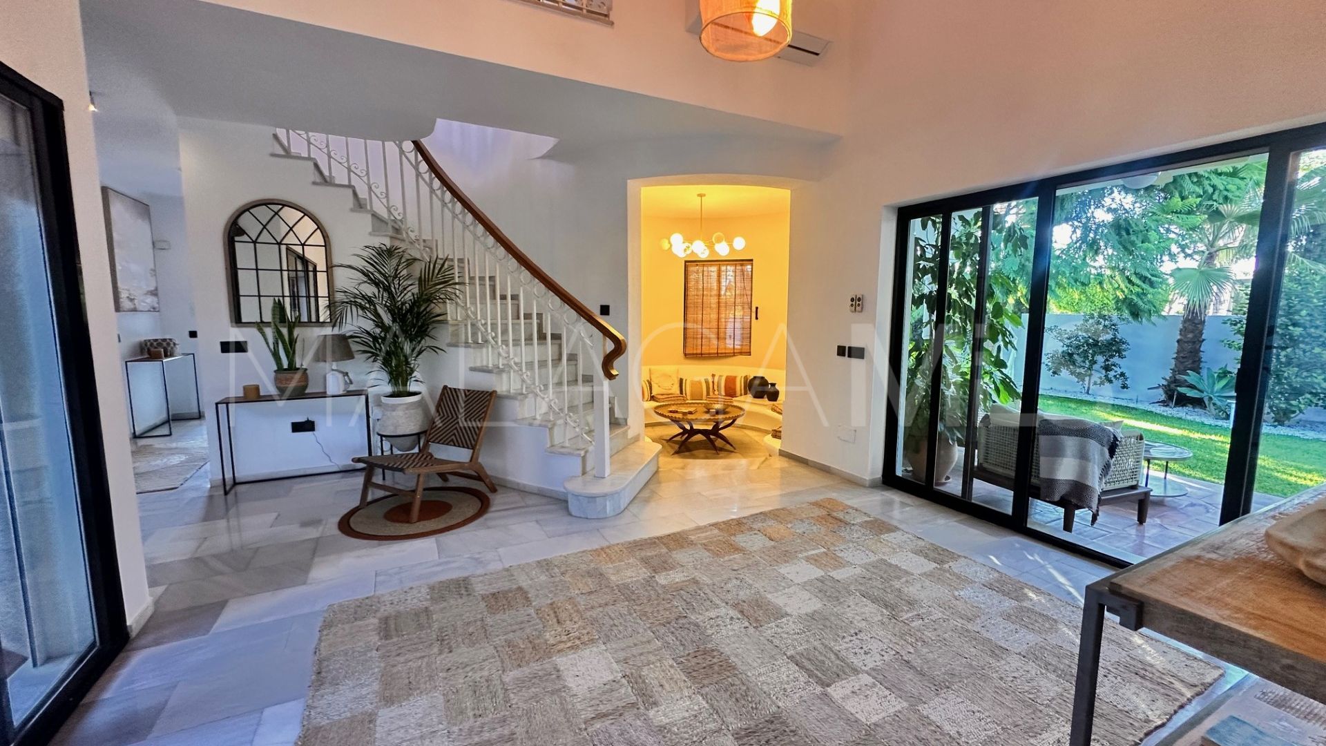 Villa for sale in El Paraiso Playa