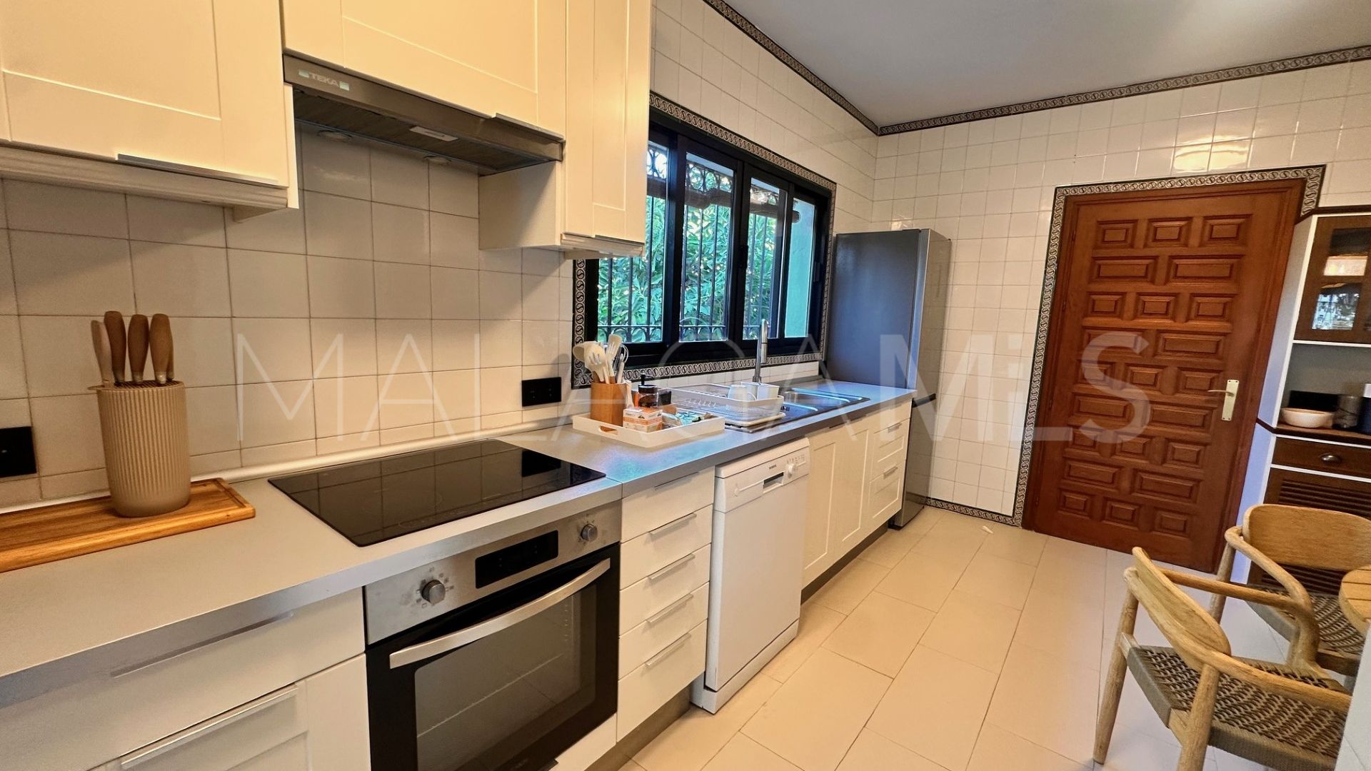Villa for sale in El Paraiso Playa