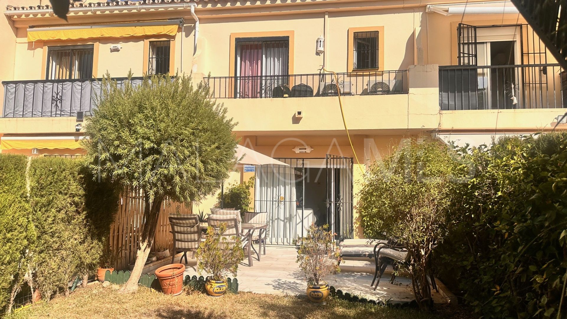 Maison jumelée for sale in Nueva Andalucia