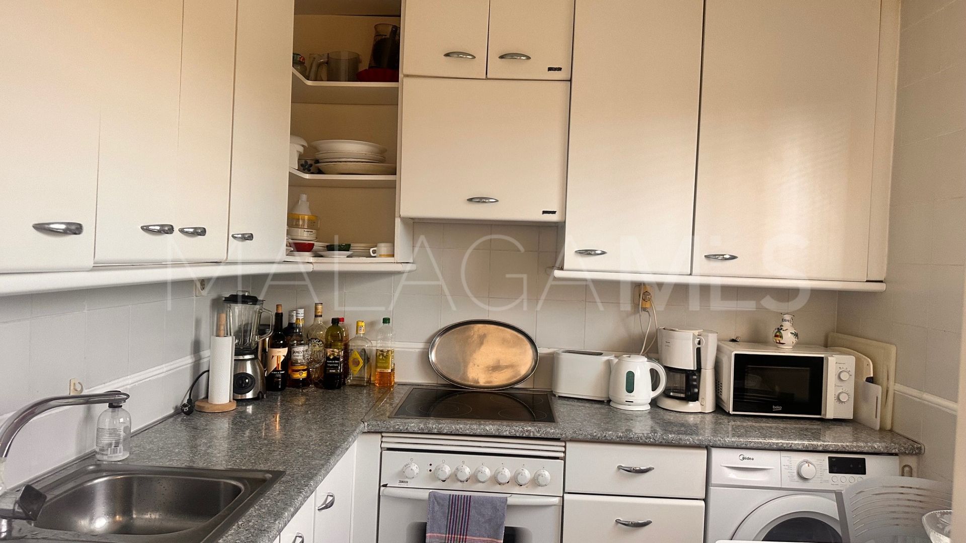 Parhus for sale in Nueva Andalucia