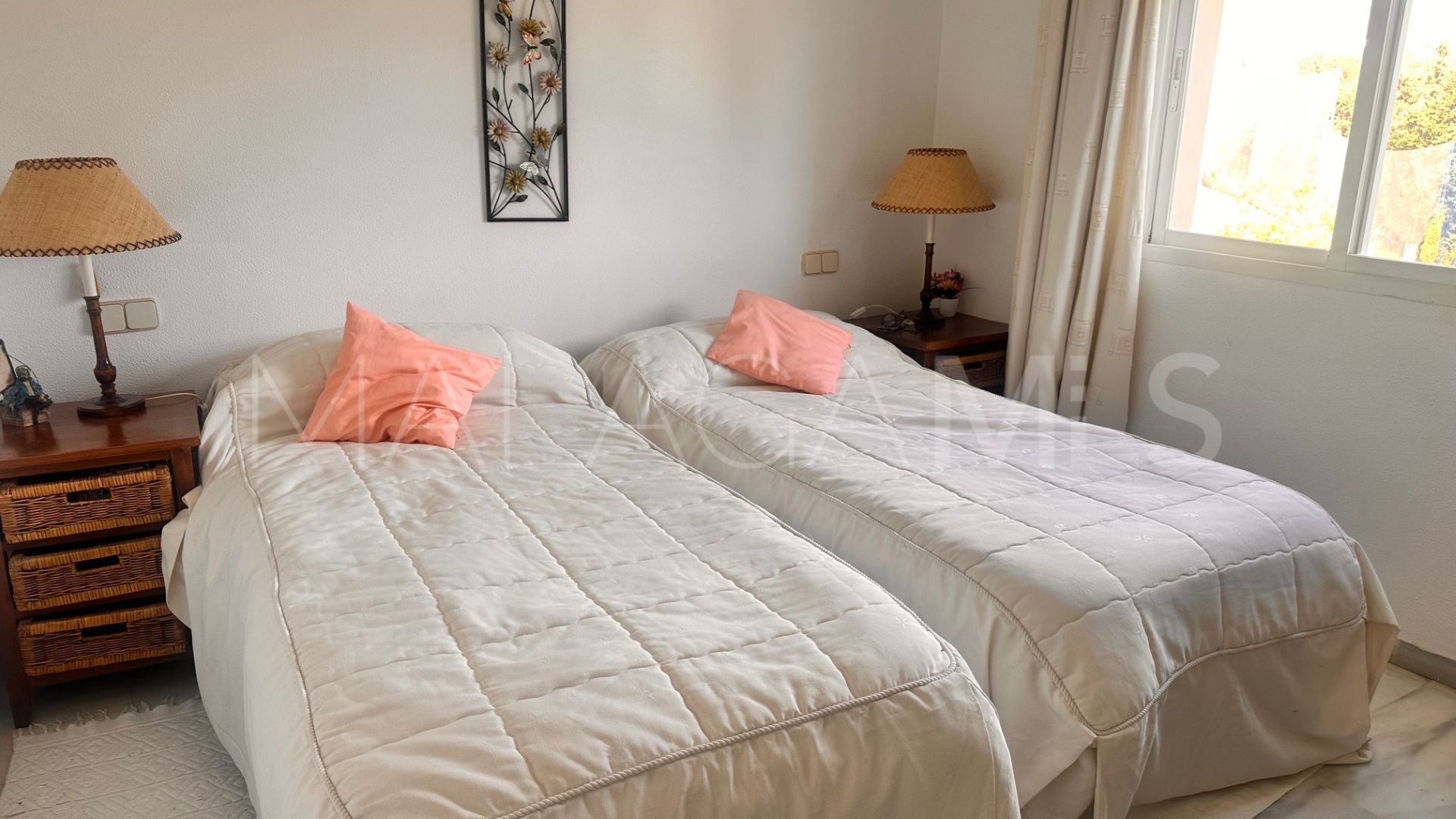 Parhus for sale in Nueva Andalucia