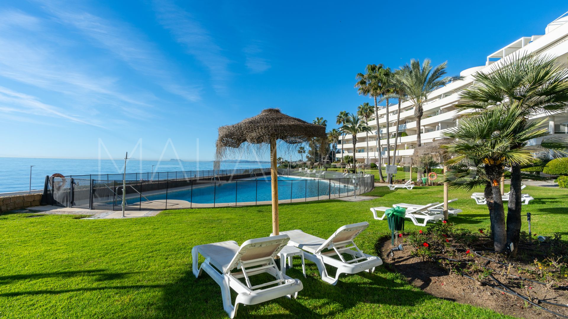 Markplanslägenhet for sale in Los Granados Playa