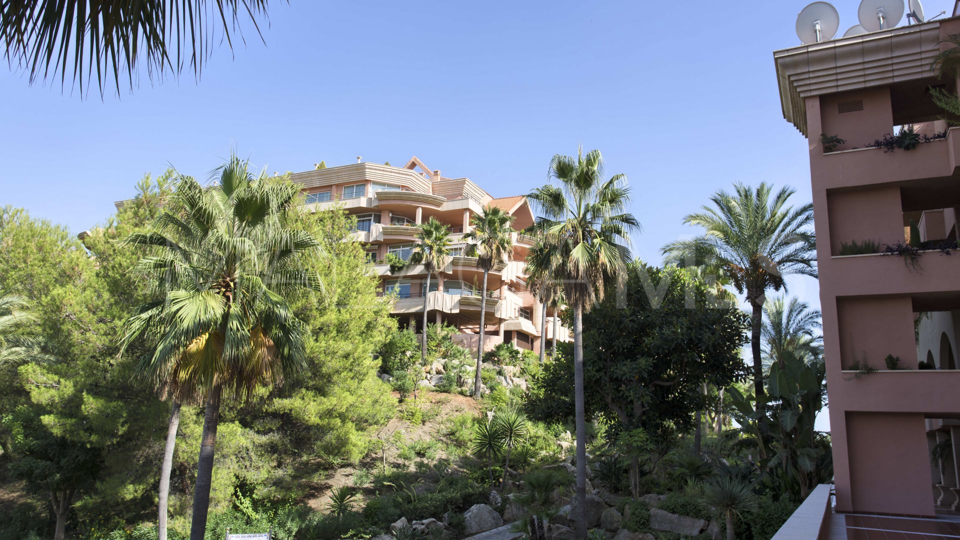 Se vende apartamento in Magna Marbella de 4 bedrooms