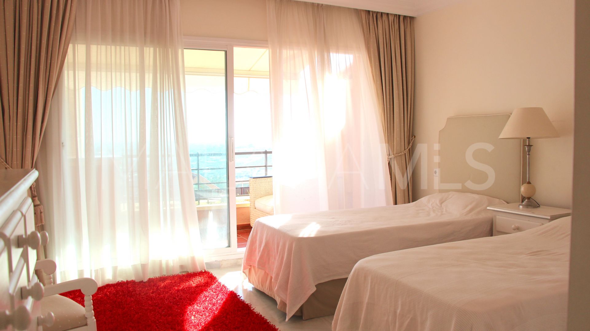 Se vende apartamento in Magna Marbella de 4 bedrooms