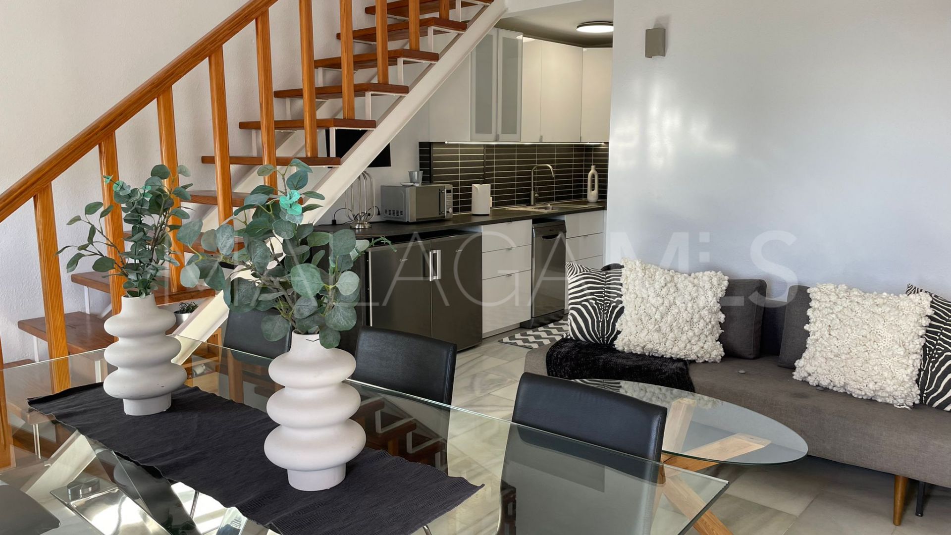 For sale La Carolina duplex penthouse with 2 bedrooms