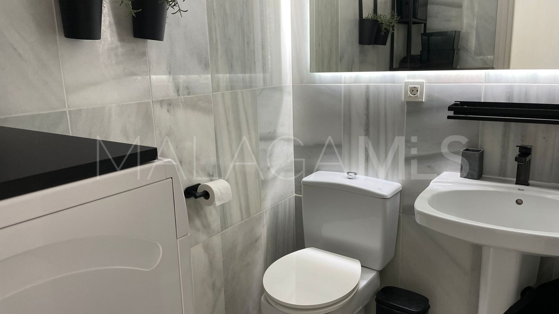 For sale La Carolina duplex penthouse with 2 bedrooms
