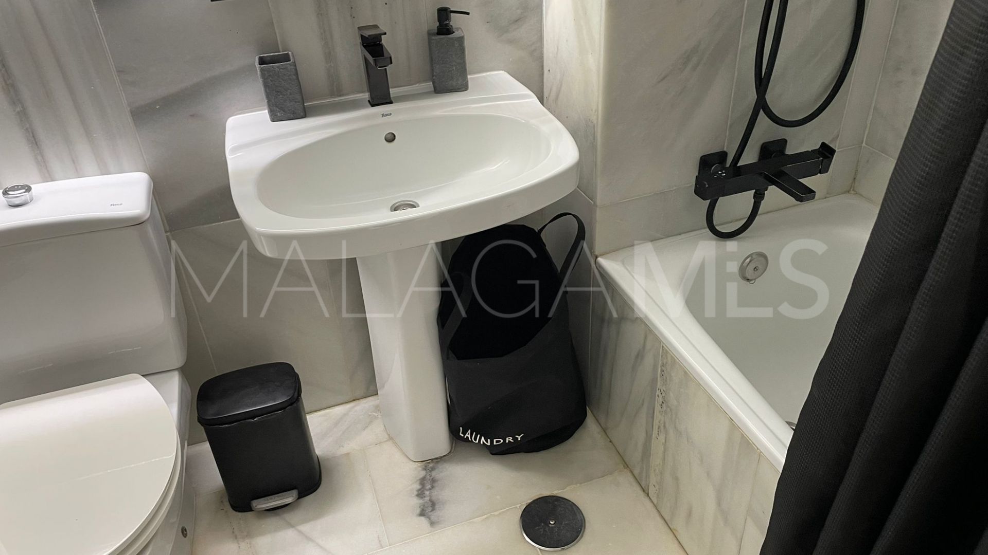 For sale La Carolina duplex penthouse with 2 bedrooms