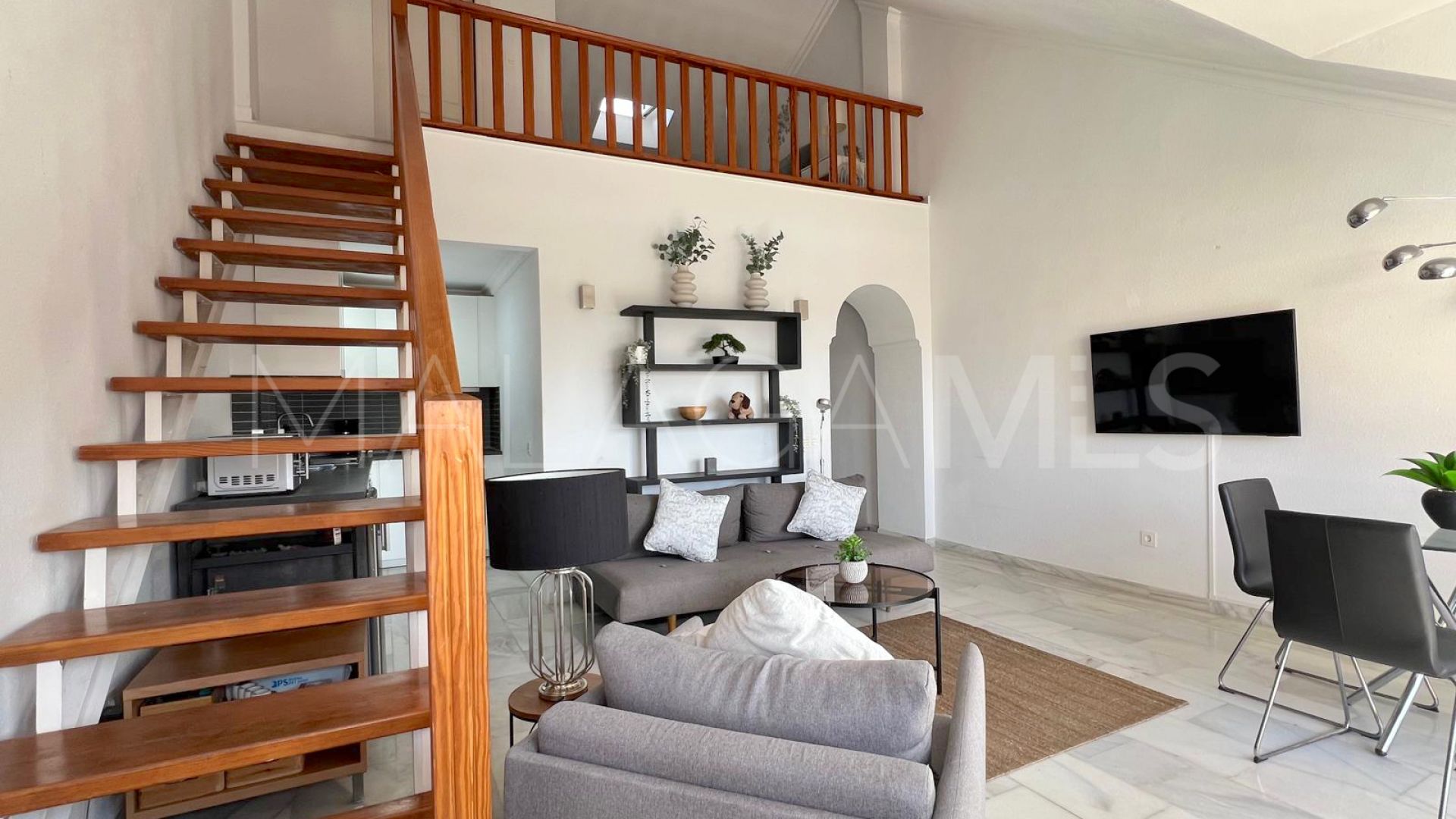 For sale La Carolina duplex penthouse with 2 bedrooms