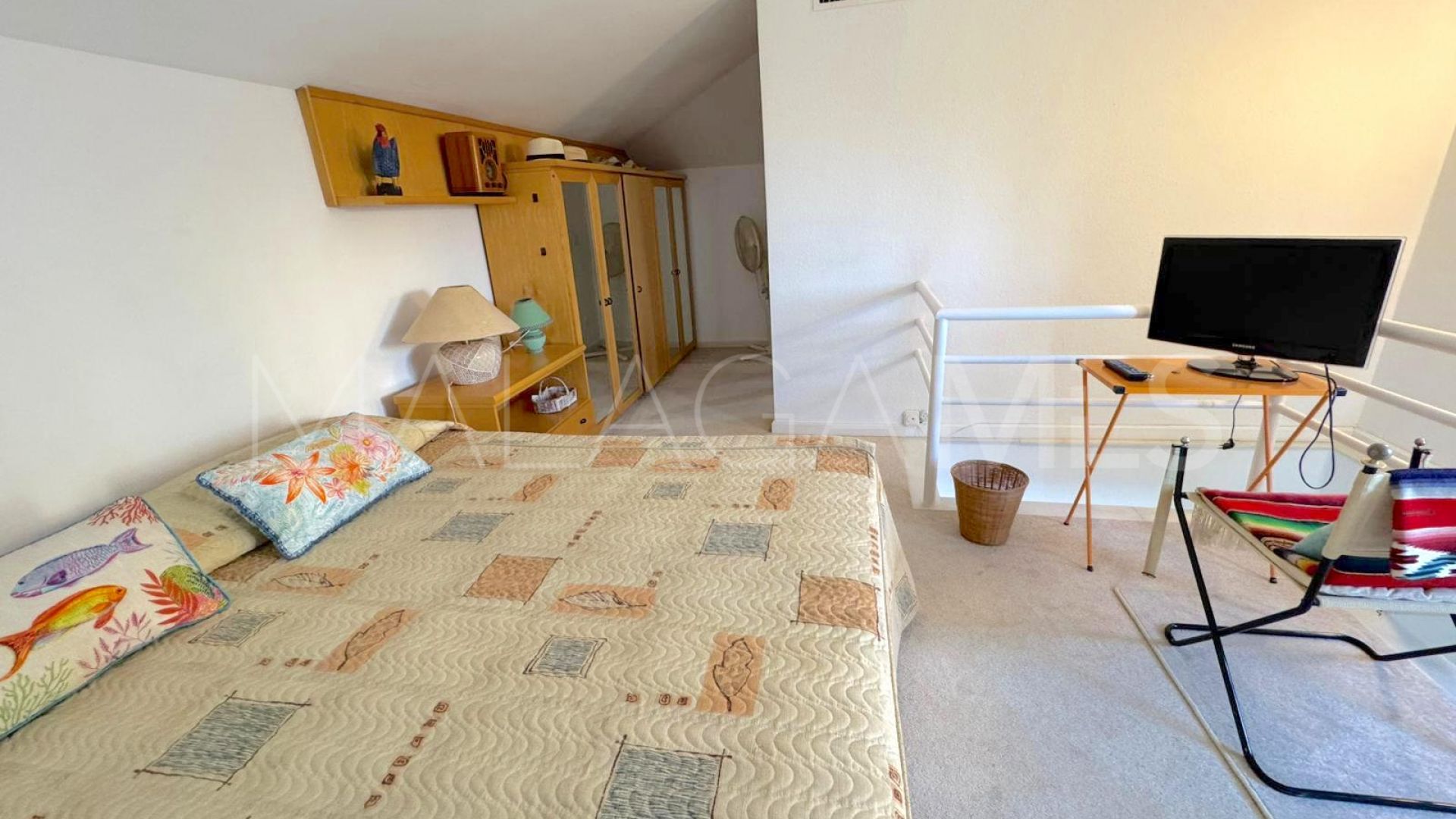 Tvåvåningslägenhet for sale in Nueva Andalucia