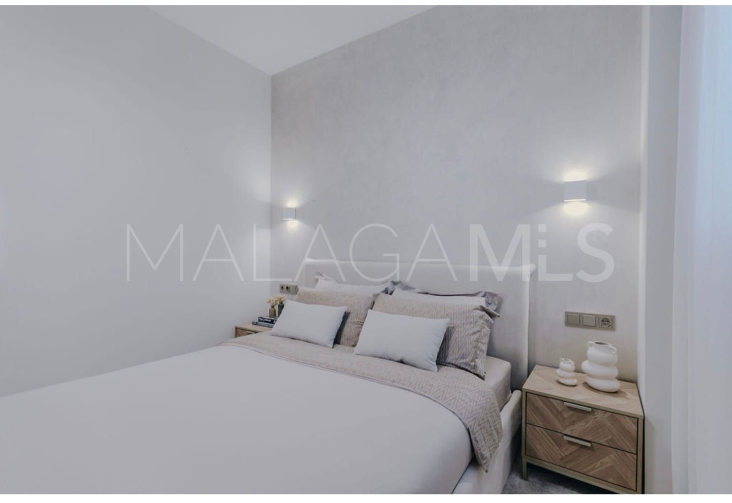 For sale apartment in New Golden Mile with 2 bedrooms