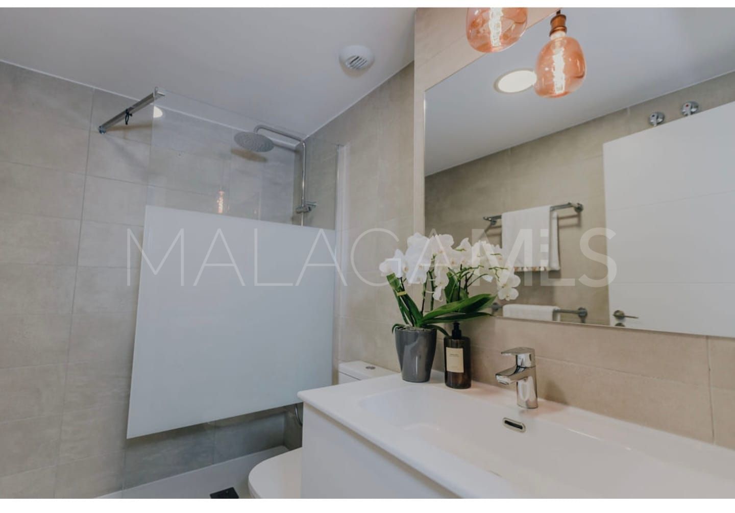 For sale apartment in New Golden Mile with 2 bedrooms