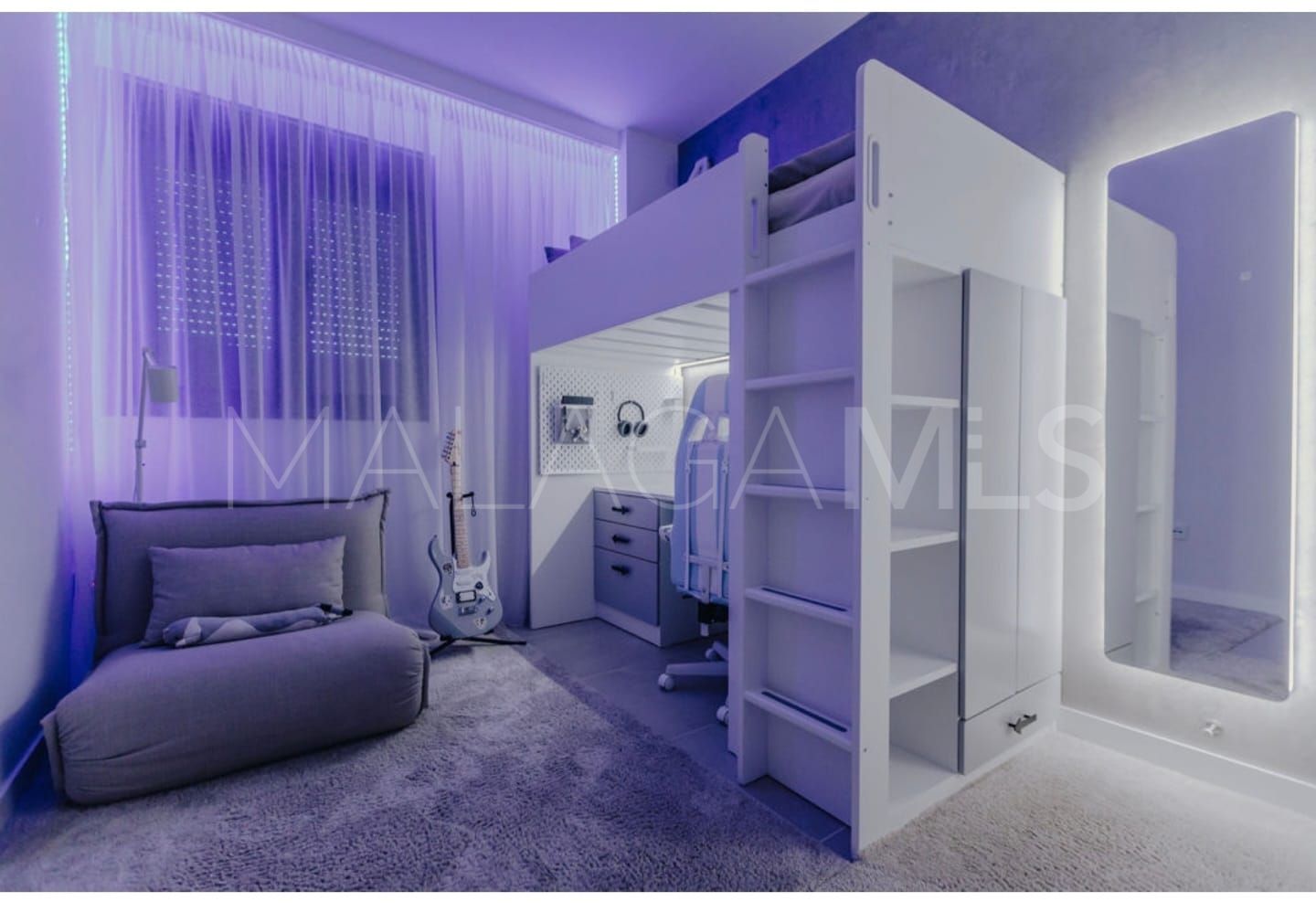 For sale apartment in New Golden Mile with 2 bedrooms