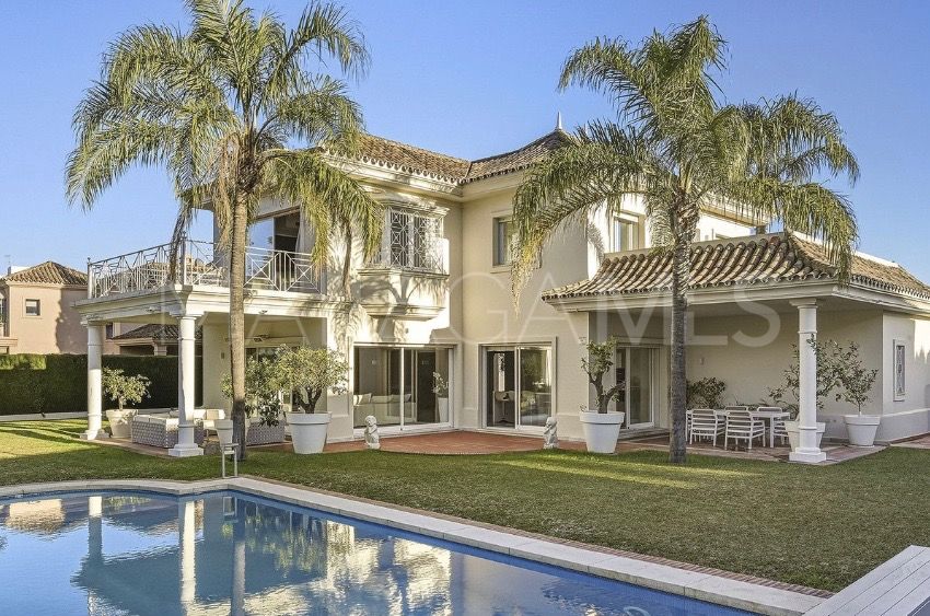 Villa for sale in Guadalmina Alta de 5 bedrooms