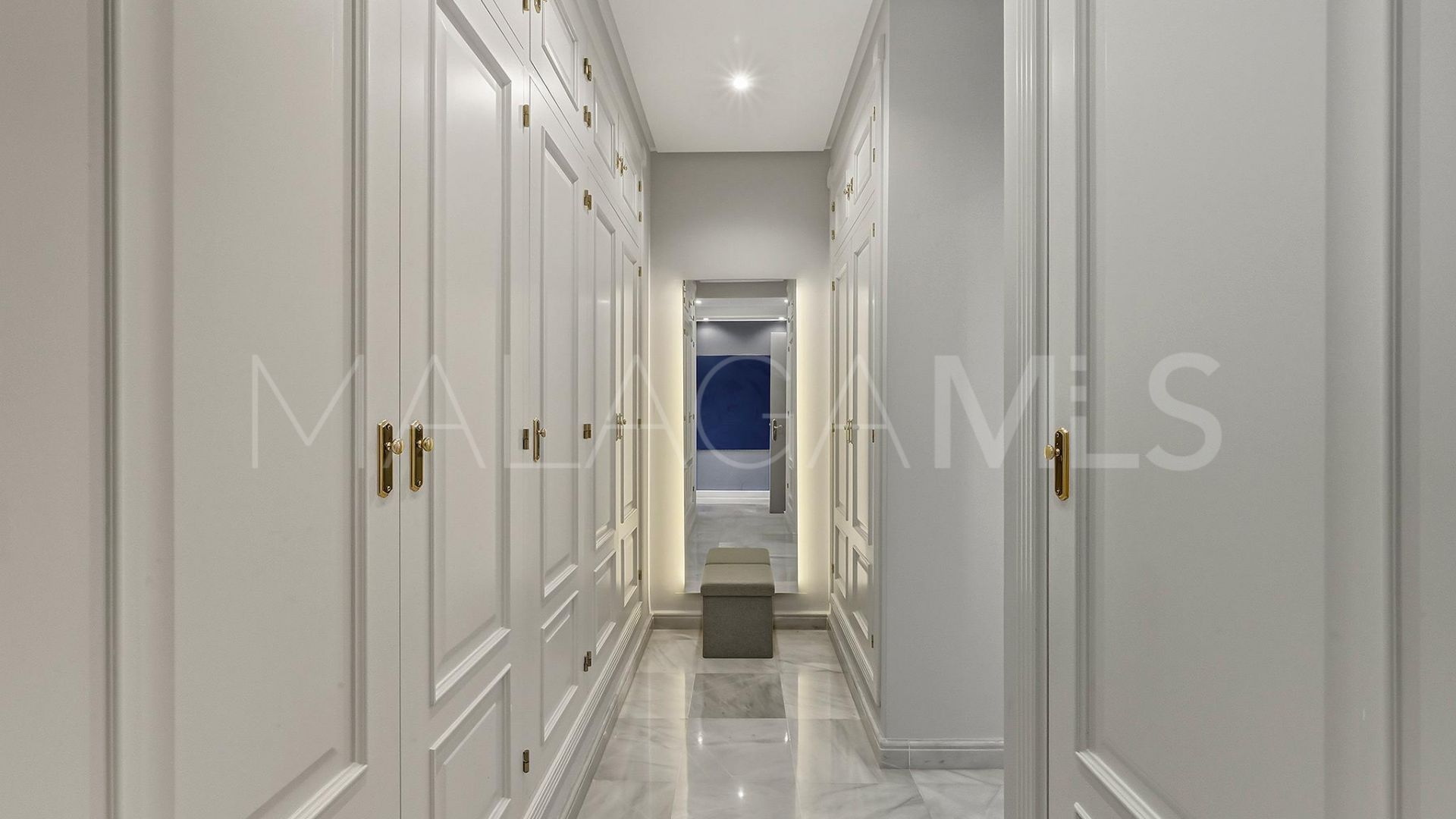 Villa for sale in Guadalmina Alta de 5 bedrooms