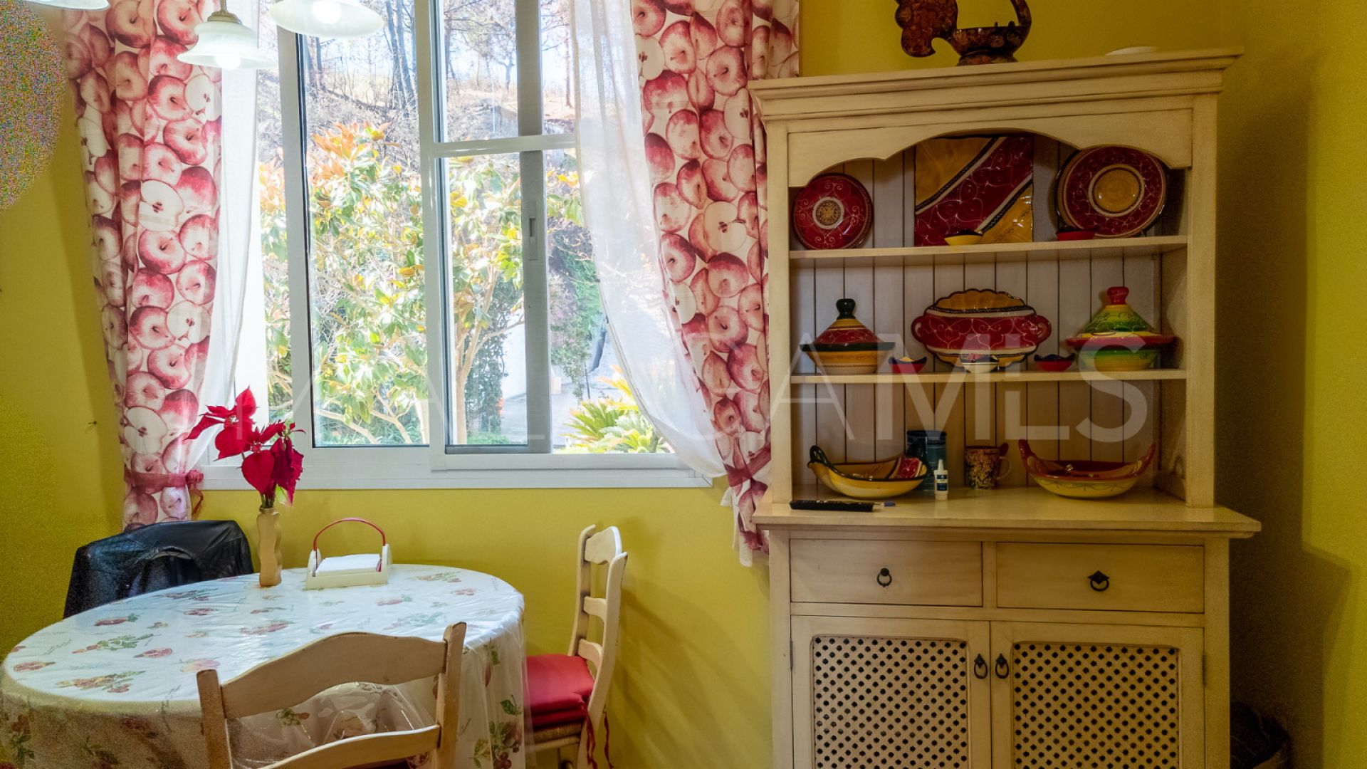 Villa with 7 bedrooms for sale in Estepona