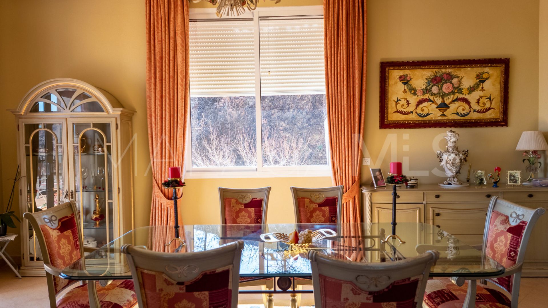 Villa with 7 bedrooms for sale in Estepona