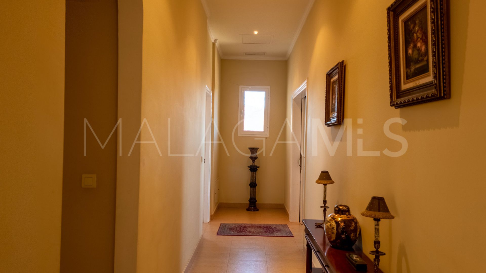 Villa with 7 bedrooms for sale in Estepona