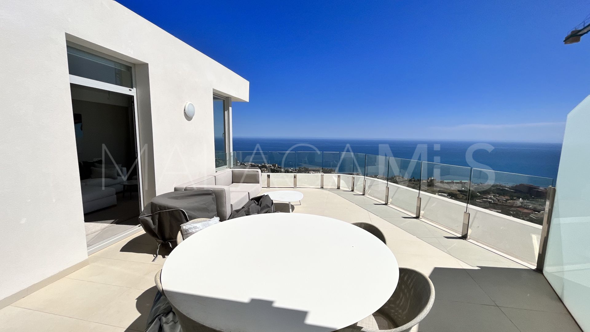 Penthouse with 4 bedrooms for sale in Benalmadena Costa