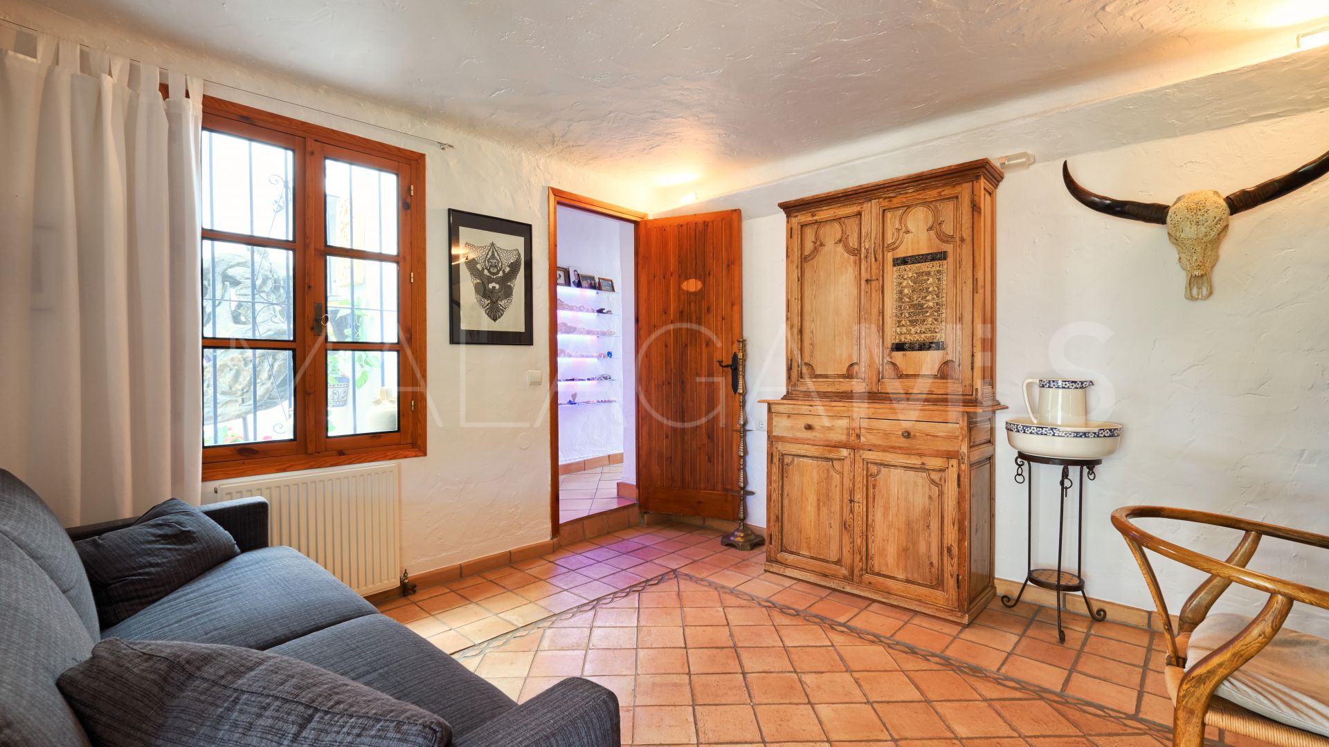 Finca for sale in Estepona