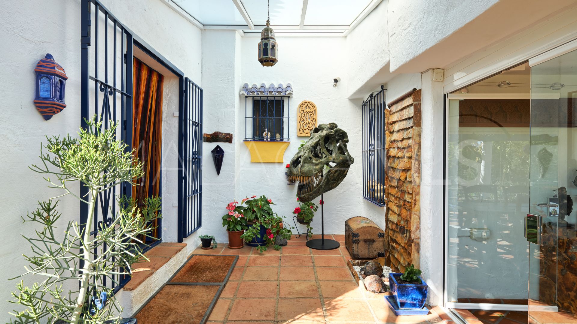 Finca for sale in Estepona