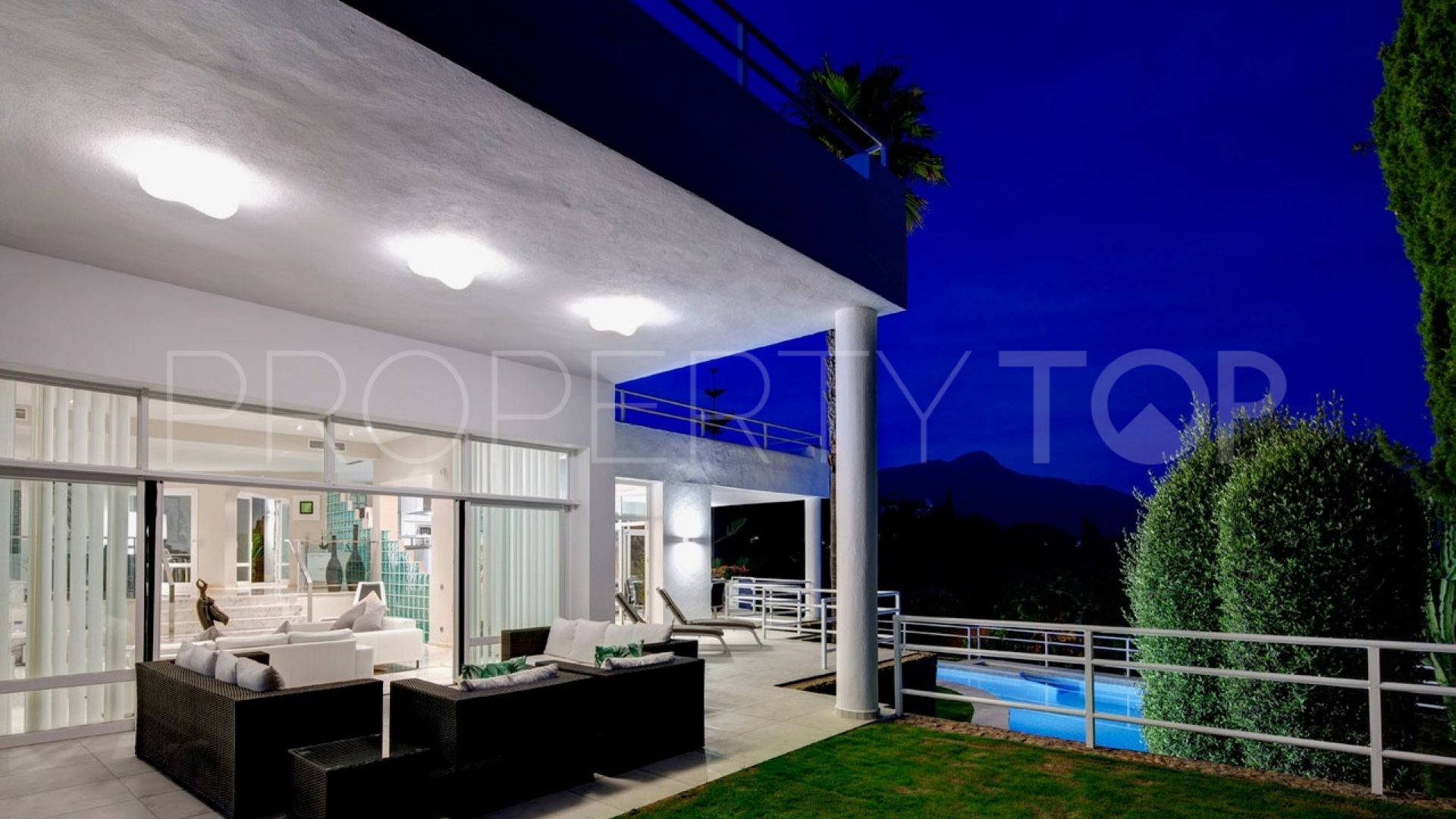 For sale 5 bedrooms villa in La Quinta Golf