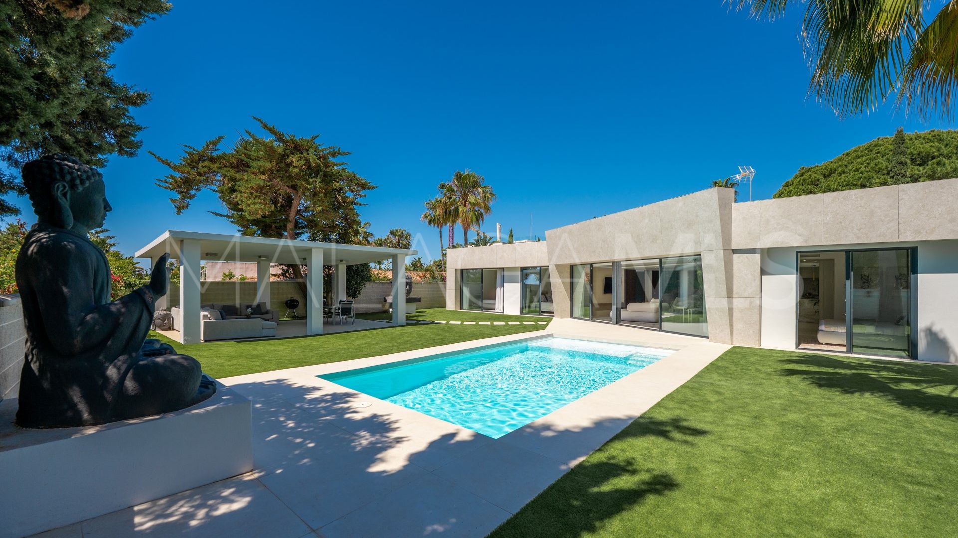 Villa for sale in Marbesa