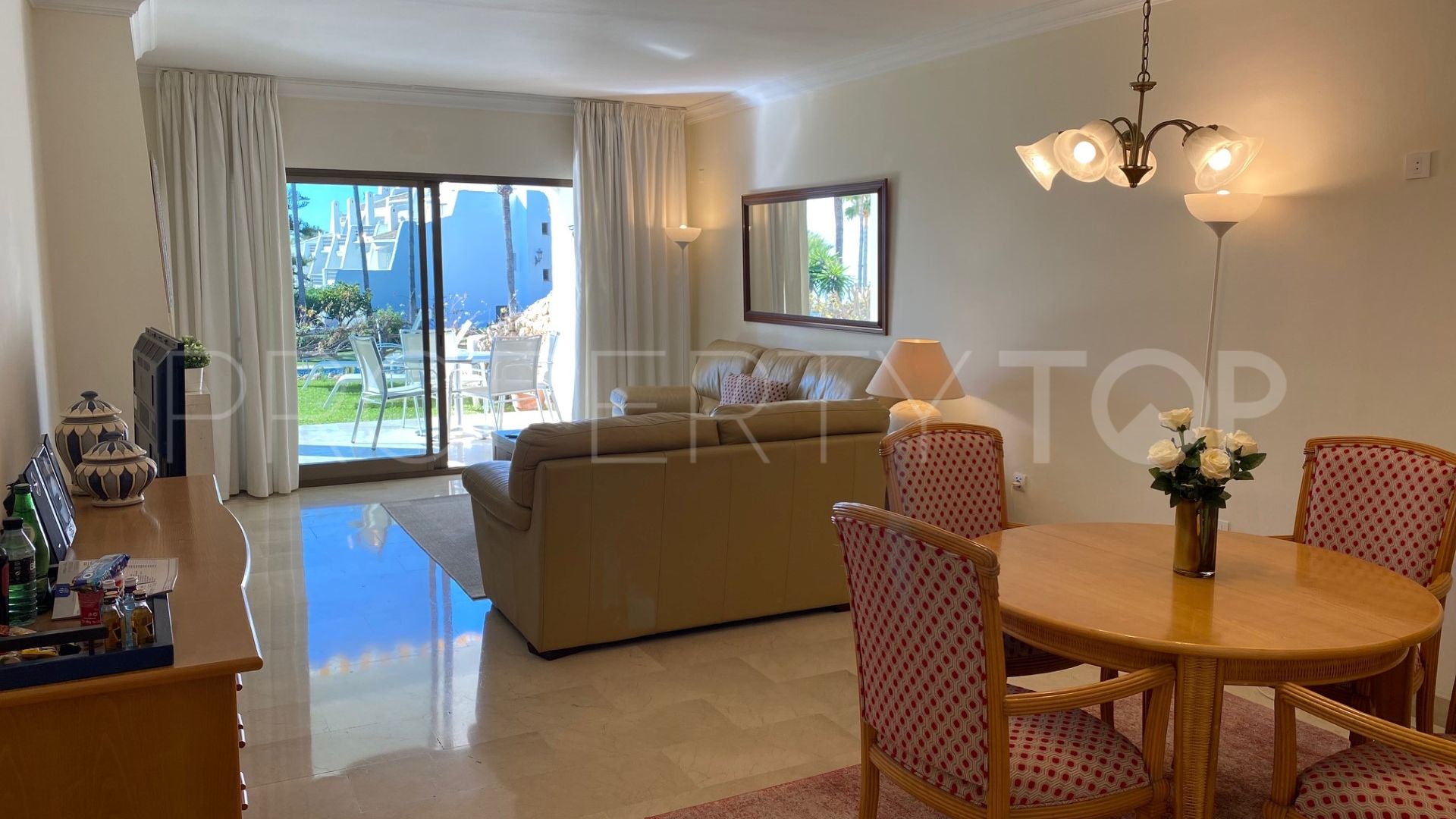 2 bedrooms ground floor apartment for sale in Coral Beach