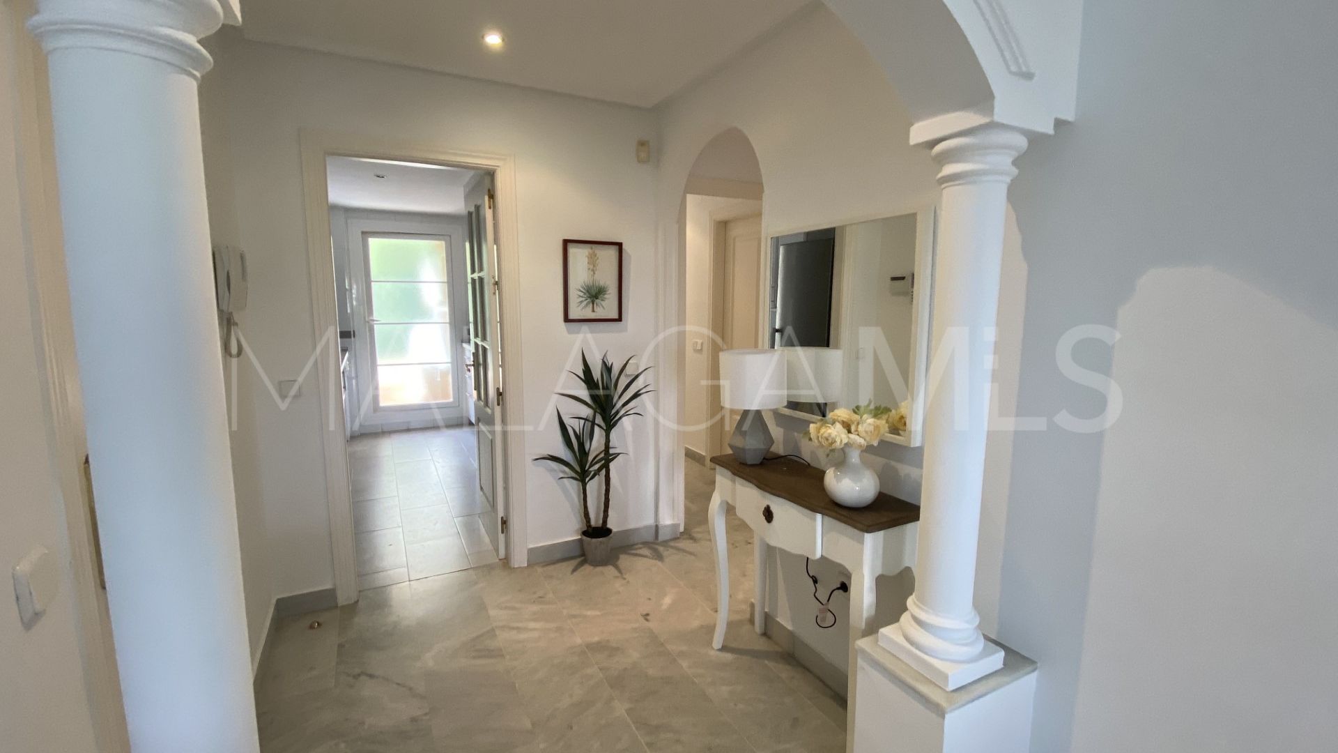 Buy apartamento with 2 bedrooms in Señorio de Aloha