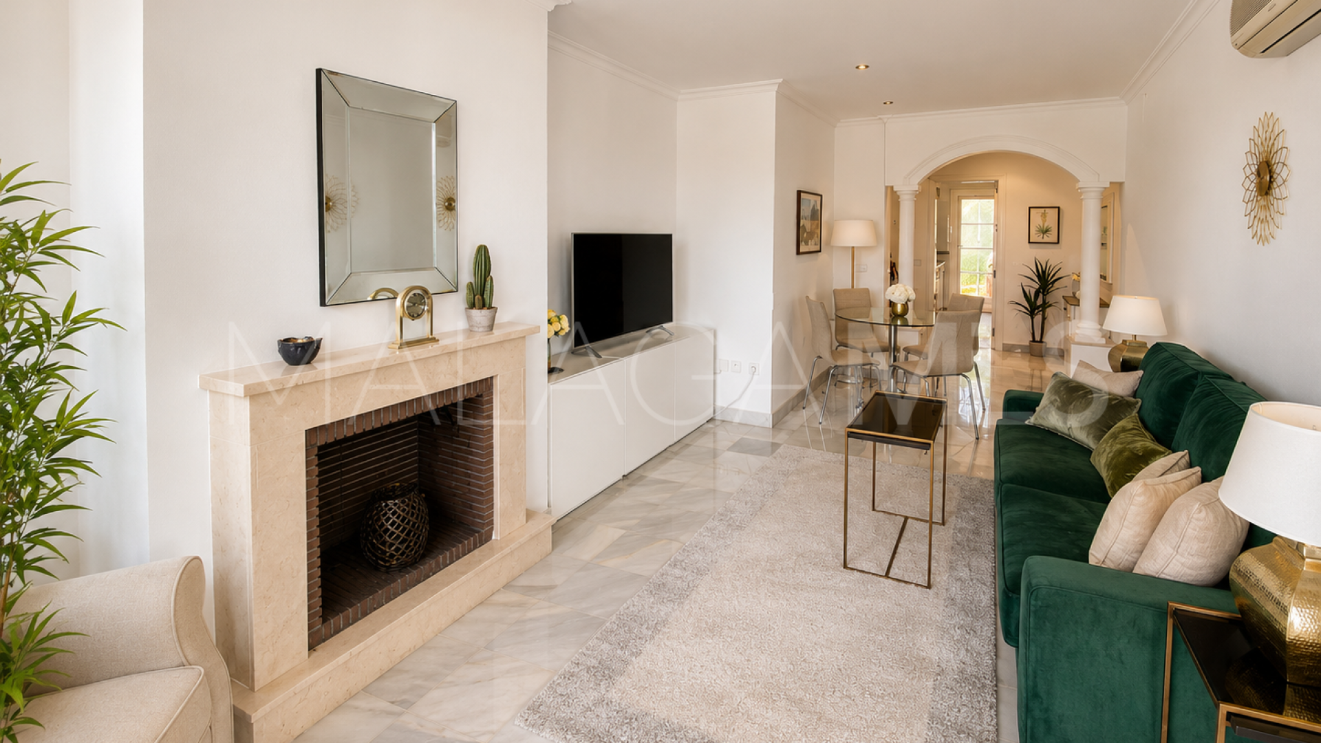 For sale 2 bedrooms apartment in Señorio de Aloha