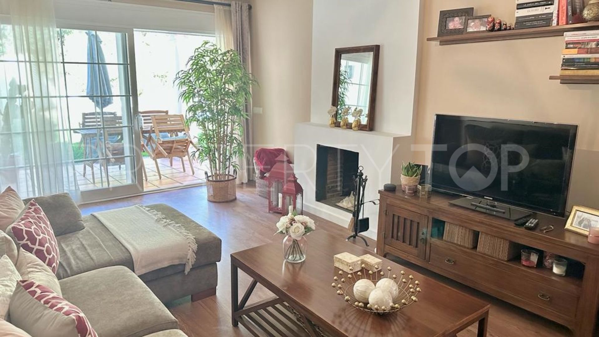 Buy Lindasol 3 bedrooms villa