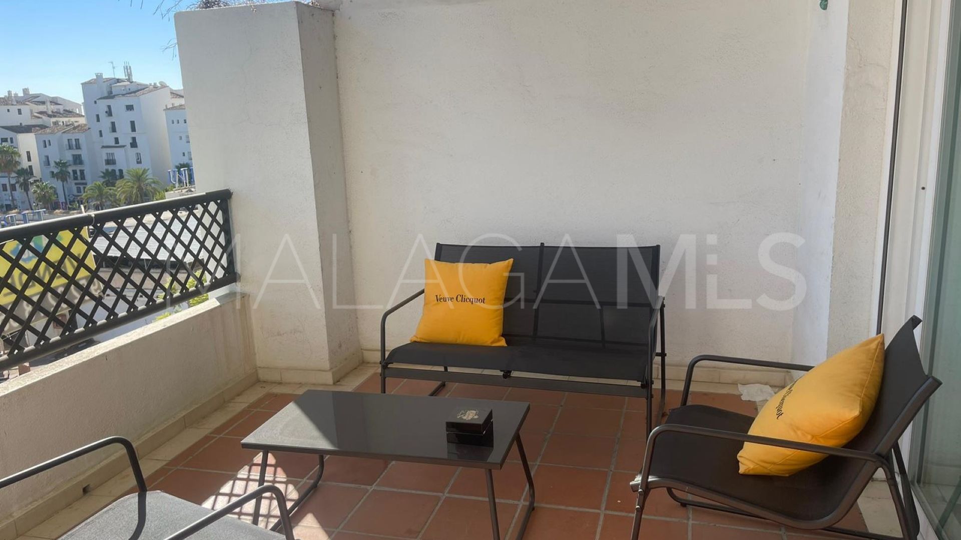 Apartment for sale in Terrazas de Banus with 2 bedrooms