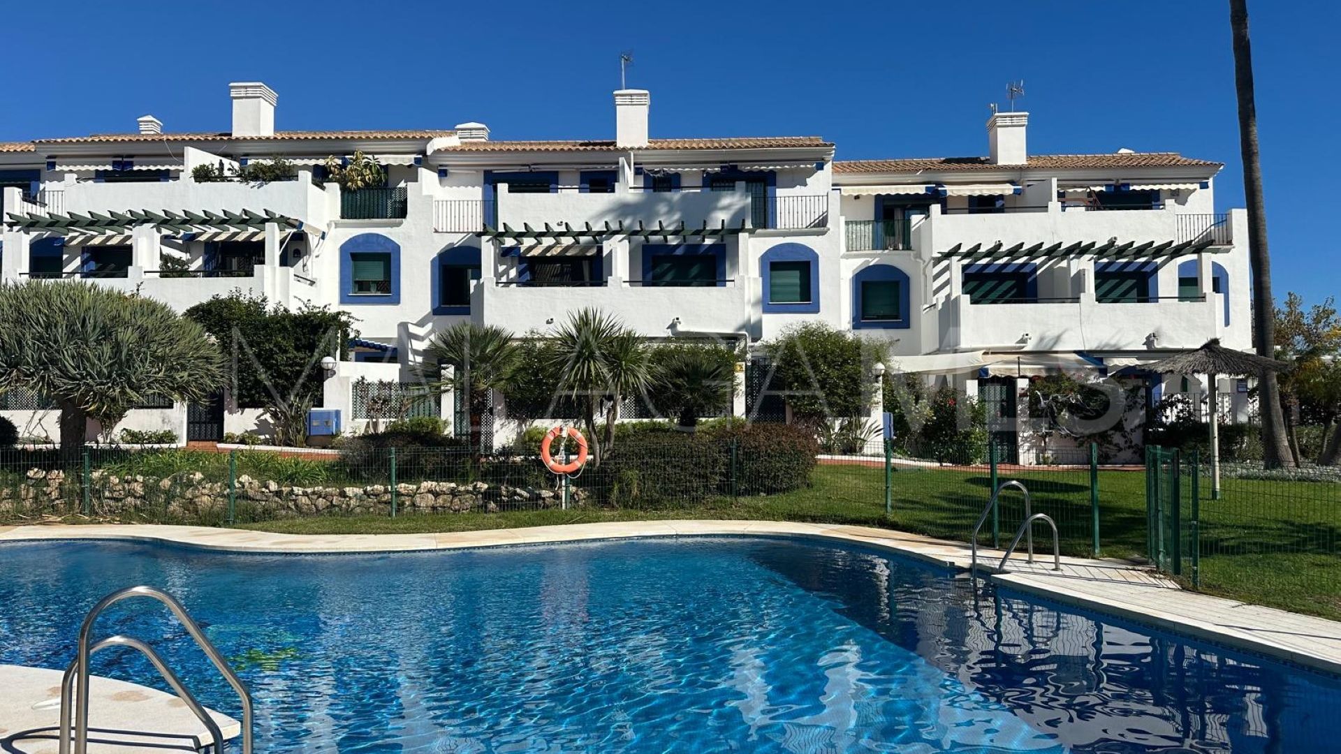 Ground floor apartment in Las Arenas for sale