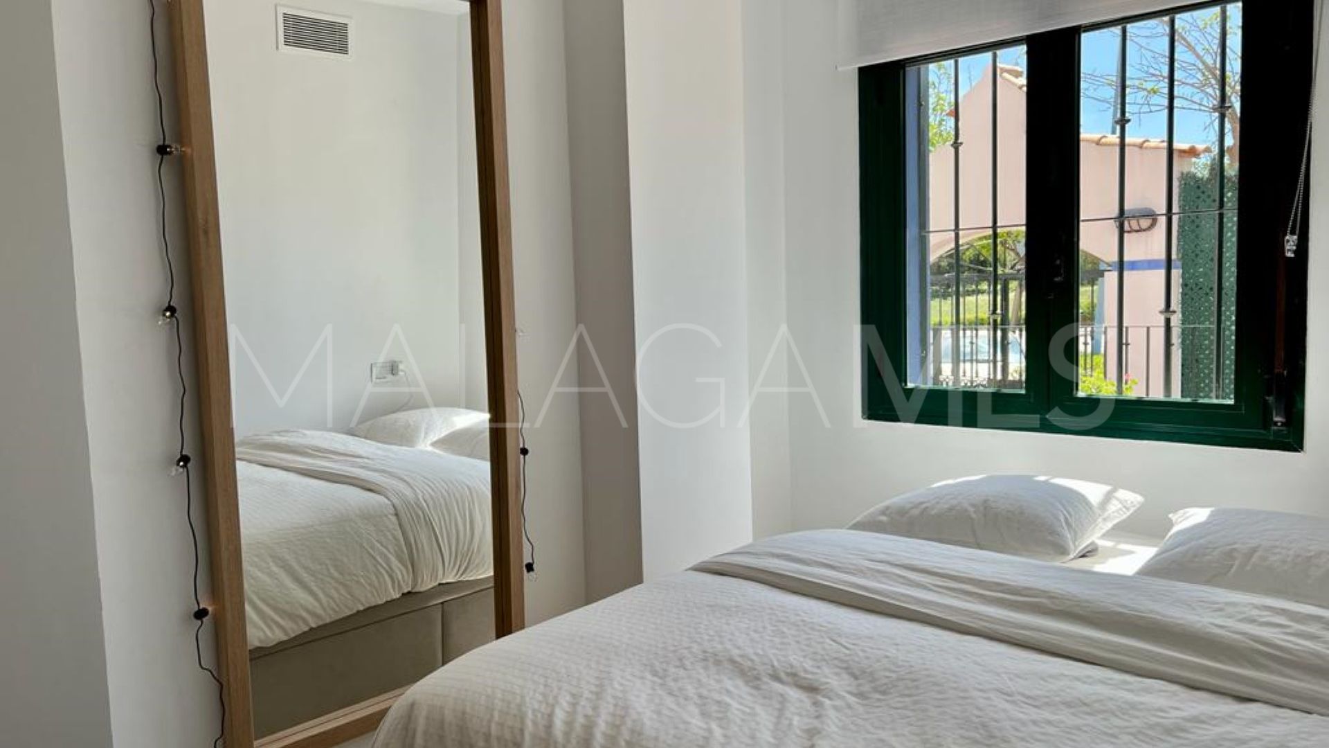 Ground floor apartment in Las Arenas for sale