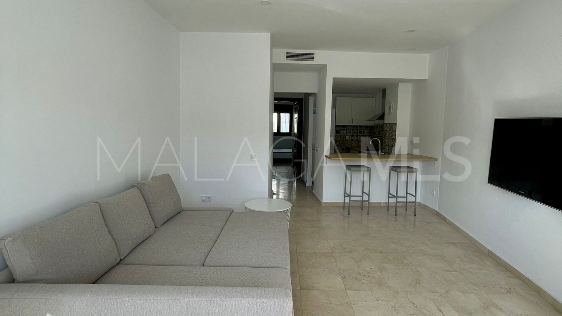 Buy apartment in Benahavis Centro