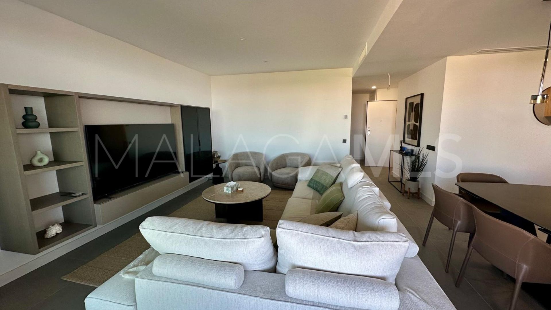 Se vende apartamento in Los Altos de los Monteros with 3 bedrooms