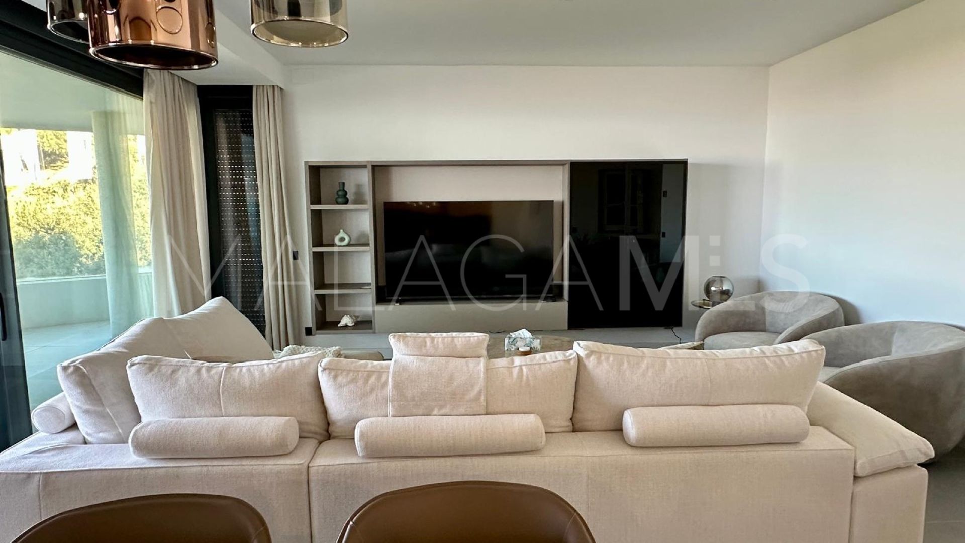 Se vende apartamento in Los Altos de los Monteros with 3 bedrooms