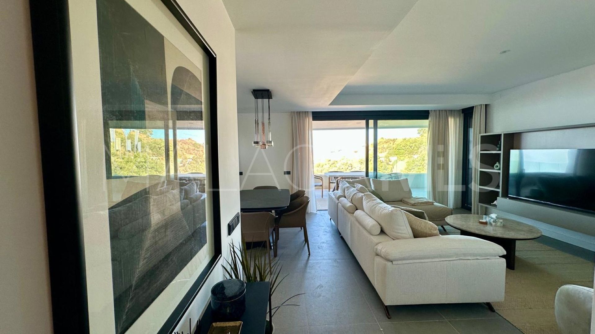 Se vende apartamento in Los Altos de los Monteros with 3 bedrooms