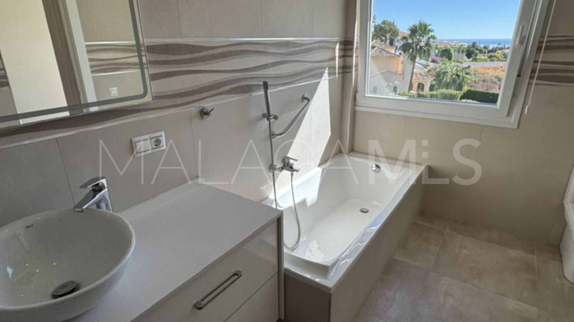 Villa for sale in Puerto Romano